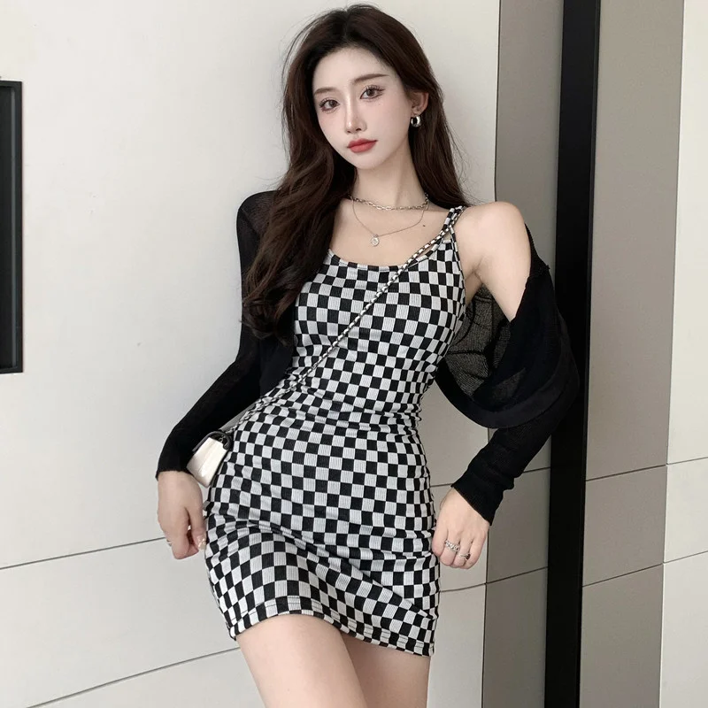Plaid Suspender Dress for Women Summer 2021 New Internet Celebrity Slim Fit Bottoming Skirt Waist Slimming Hip Skirt
Plaid Suspender Dress for Women Summer 2021 New Internet Celebrity Slim Fit Bottoming Skirt Waist Slimming Hip Skirt