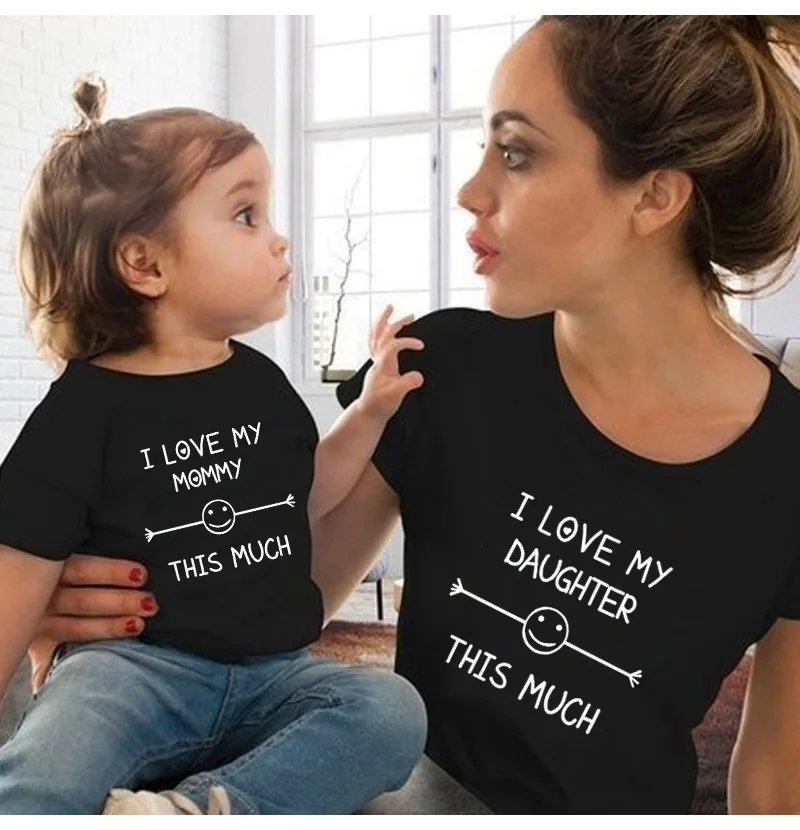 1 шт., футболка с надписью «I Love My Mommy/дочь»
1 шт., футболка с надписью «I Love My Mommy/дочь»