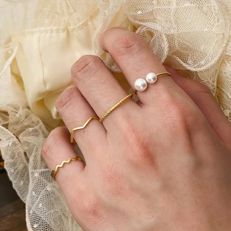 Elegant Small Geometric Round Matte Gold 4 Pieces Set Of Finger Rings For Women High Quality Wholesale Fashion Jewelry
Elegant Small Geometric Round Matte Gold 4 Pieces Set Of Finger Rings For Women High Quality Wholesale Fashion Jewelry