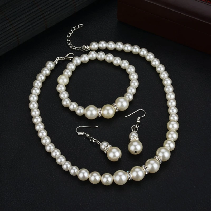 Elegant White Faux Pearl Necklace Earrings and Bracelet Jewelry Set for Women 83XF
Elegant White Faux Pearl Necklace Earrings and Bracelet Jewelry Set for Women 83XF