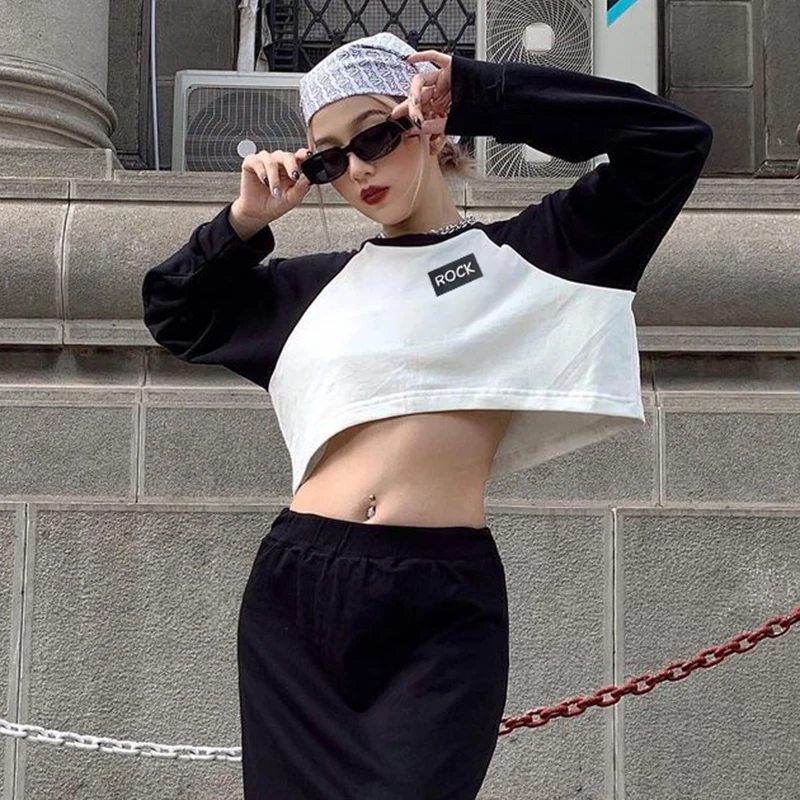 Indie Aesthetic Sweatshirts Y2K Women’s Casual Long Sleeve Hoodies Fashion Contrast Color Letter Round Neck Exposed Navel Tops
Indie Aesthetic Sweatshirts Y2K Women’s Casual Long Sleeve Hoodies Fashion Contrast Color Letter Round Neck Exposed Navel Tops