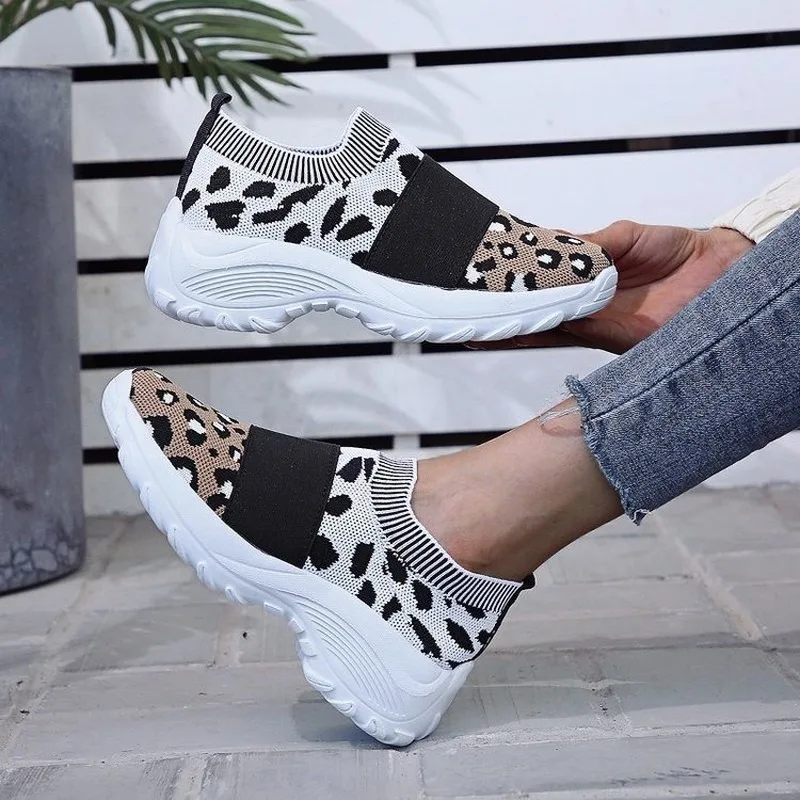 2020 New Women Leopard Mesh Flat Shoes Ladies Breathable Slip-On Loafers Female Casual Round Toe Plus Size Shoes Autumn
2020 New Women Leopard Mesh Flat Shoes Ladies Breathable Slip-On Loafers Female Casual Round Toe Plus Size Shoes Autumn