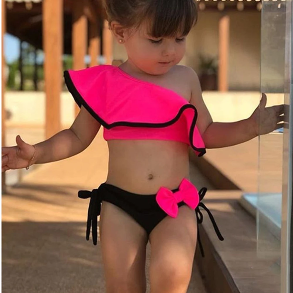 Summer Baby Kids Girl Two Piece Swimsuit Child Swimwear Ruffles Bow Water Sports Bikini Shoulder Beach Bathing Bikini Sets Kids 
Summer Baby Kids Girl Two Piece Swimsuit Child Swimwear Ruffles Bow Water Sports Bikini Shoulder Beach Bathing Bikini Sets Kids