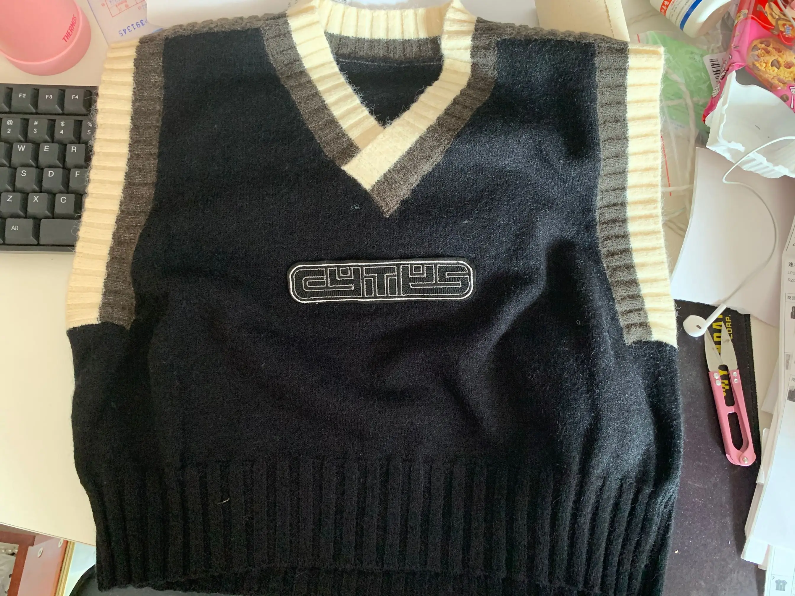 Women Sexy Knitted Crop Top Sleeveless ped Vest Casual student Tank V-neck Plain Camisole High Elastic Camis
Women Sexy Knitted Crop Top Sleeveless ped Vest Casual student Tank V-neck Plain Camisole High Elastic Camis