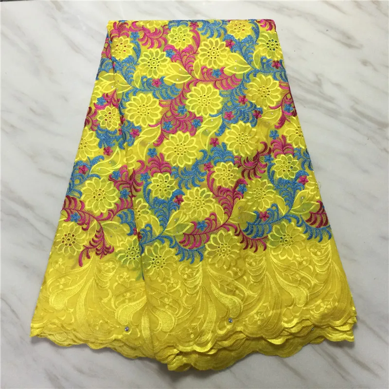 5 yard Swiss lace fabric 2020 latest heavy beaded embroidery African cotton fabrics Swiss voile lace popular Dubai style PL12145
5 yard Swiss lace fabric 2020 latest heavy beaded embroidery African cotton fabrics Swiss voile lace popular Dubai style PL12145