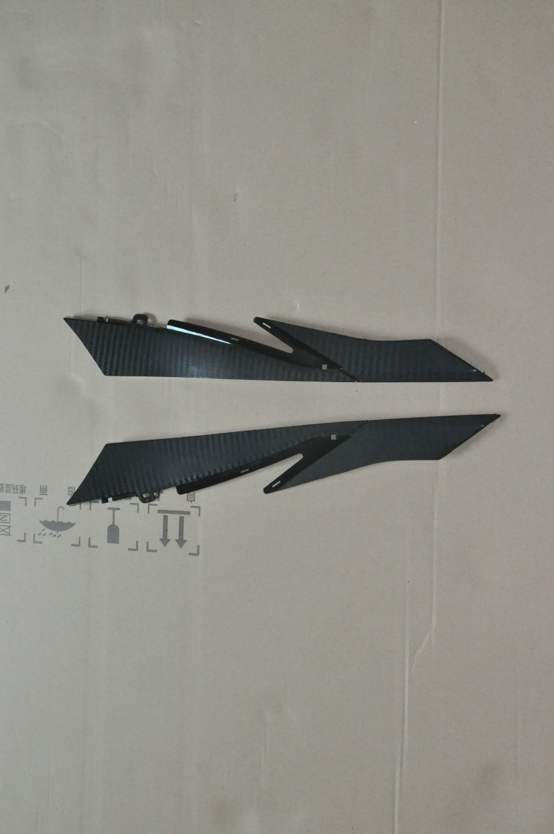 Motorcycle Accessories Tank Side Cover Panels Fairing Guard For GSXR 600 750 GSXR600 GSXR750 2007 2008 07 08 injetion
Motorcycle Accessories Tank Side Cover Panels Fairing Guard For GSXR 600 750 GSXR600 GSXR750 2007 2008 07 08 injetion