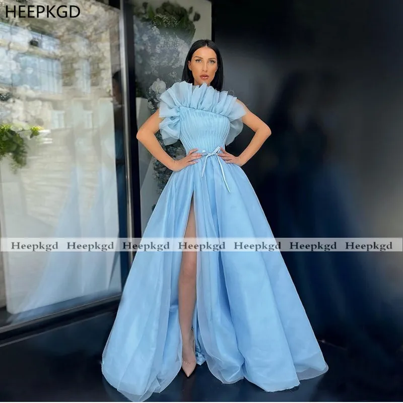 Graceful Baby Blue 2021 Long Prom Dresses Strapless Side Slit Pleats Tulle Women Formal Gowns For Party Robe De Soiree Plus Size
Graceful Baby Blue 2021 Long Prom Dresses Strapless Side Slit Pleats Tulle Women Formal Gowns For Party Robe De Soiree Plus Size