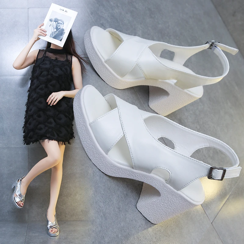 Сандалии женские на толстом каблуке, с пряжкой и высоким каблуком
Сандалии женские на толстом каблуке, с пряжкой и высоким каблуком