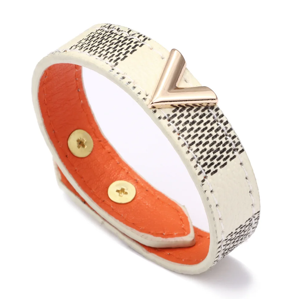 Charmsmic New Striped Leather Bracelets For Women Mens Warp Bracelets & Bangles Gold Metal Button Party Jewelry Gifts
Charmsmic New Striped Leather Bracelets For Women Mens Warp Bracelets & Bangles Gold Metal Button Party Jewelry Gifts