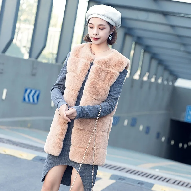 New Women Fur Coat Imitation Fox Fur Vest Women's Fine Leather Vest Winter Warm Soft Fox Fur Coat Fur Vest Girl Coat Long Jacket
New Women Fur Coat Imitation Fox Fur Vest Women's Fine Leather Vest Winter Warm Soft Fox Fur Coat Fur Vest Girl Coat Long Jacket