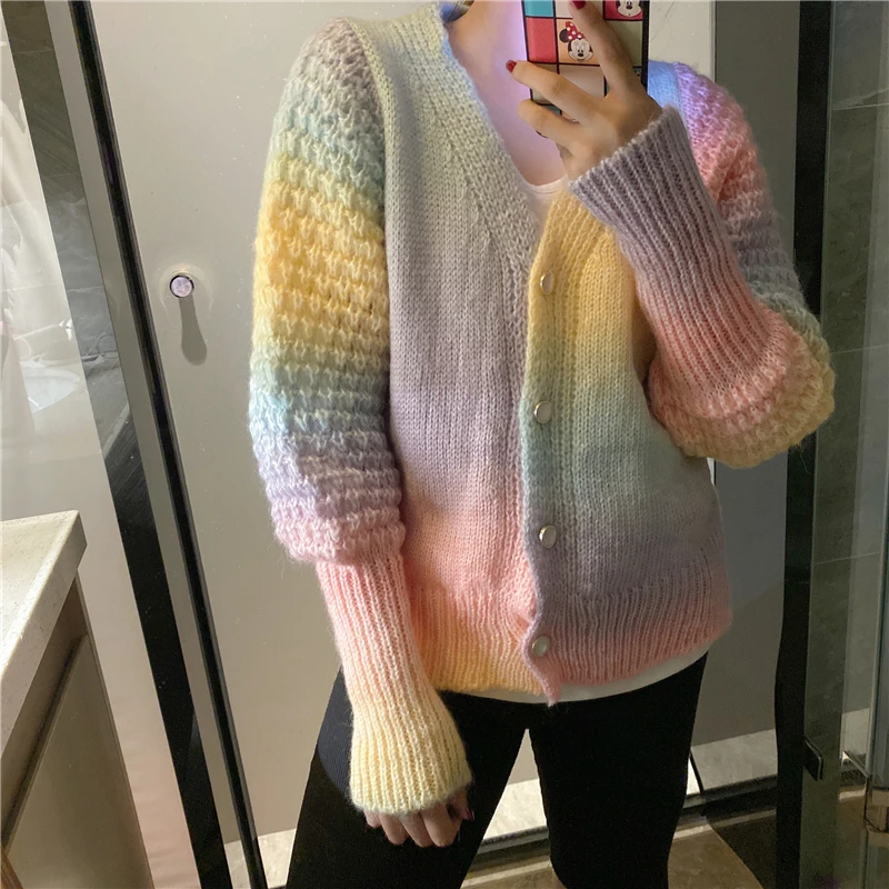 대한민국 V-Neck Tie Dye Knitted Sweater Women Button Cardigan Sweet 2021 Autumn Office Loose Casual Office Lady Fashion Elegant
대한민국 V-Neck Tie Dye Knitted Sweater Women Button Cardigan Sweet 2021 Autumn Office Loose Casual Office Lady Fashion Elegant