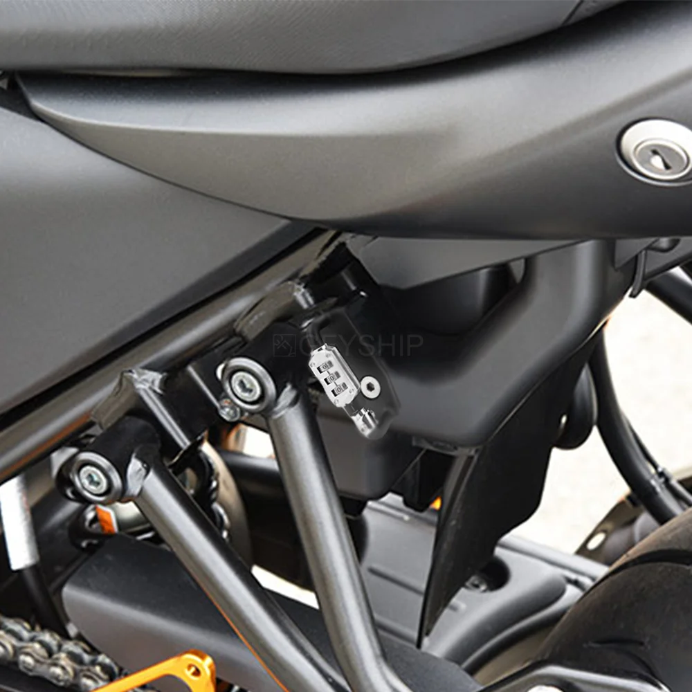 Для Suzuki SV 650 2016 2017 2018 2019 2020 2021 SV650 SV 650 16-21 замок для мотоциклетного шлема PIN Code Bloqueo De Casco
Для Suzuki SV 650 2016 2017 2018 2019 2020 2021 SV650 SV 650 16-21 замок для мотоциклетного шлема PIN Code Bloqueo De Casco