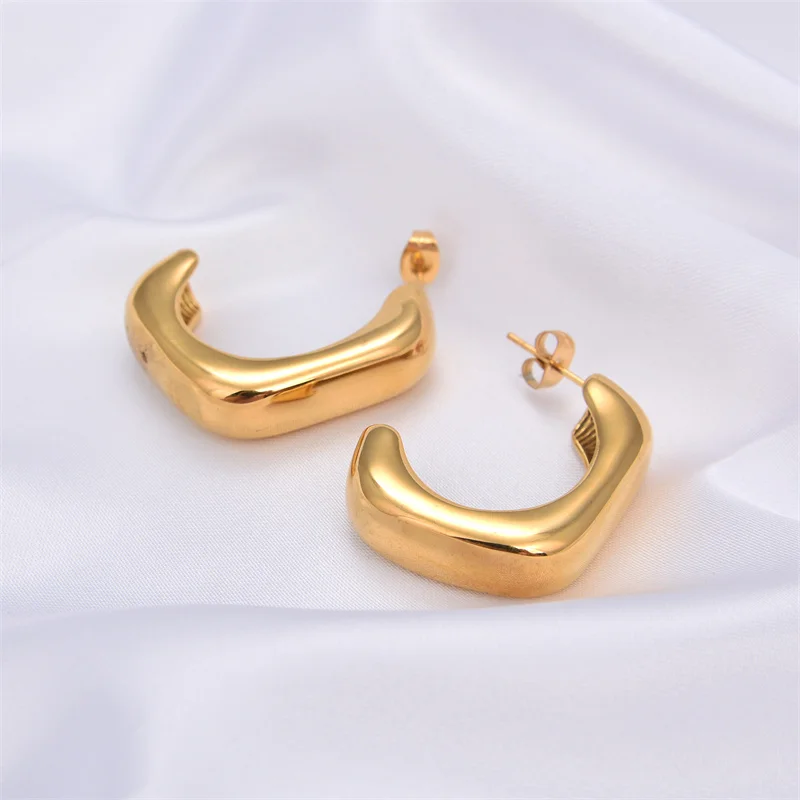 2021 Summer Good Vintage Tarnish Free Stainless Steel Gold Plated Minimalist Bold Chunky Geometric Square Hoop Earring For Women
2021 Summer Good Vintage Tarnish Free Stainless Steel Gold Plated Minimalist Bold Chunky Geometric Square Hoop Earring For Women