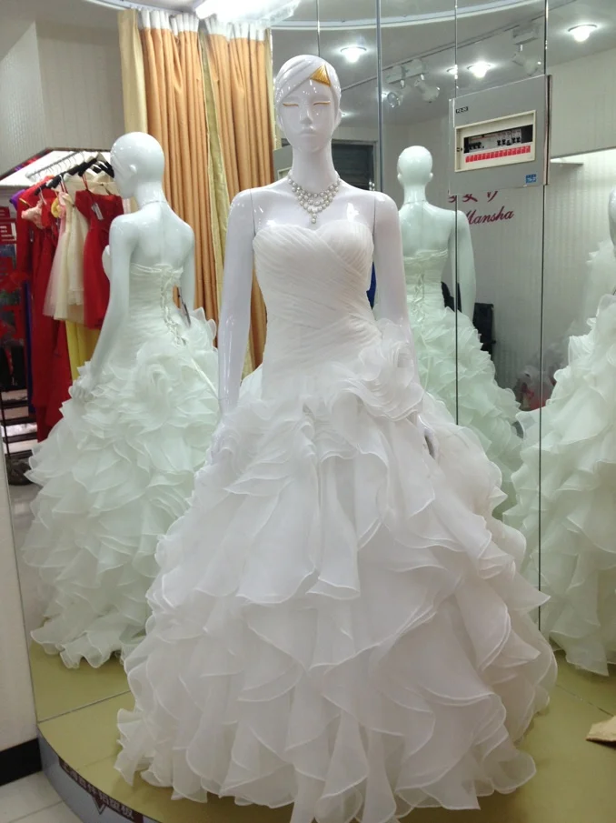 casamento ruffles bandage sweetheart vestido de noiva renda 2016 fashionable ball long wedding Dress bridal gown free shipping
casamento ruffles bandage sweetheart vestido de noiva renda 2016 fashionable ball long wedding Dress bridal gown free shipping