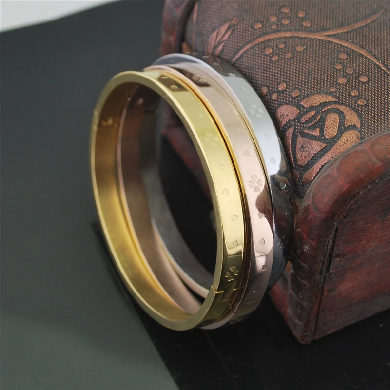 Trendy 6mm Heart Bracelets for Women Bijoux Vintage Gold Color Stainless Steel Bangles Wholesale Jewelry In Bulk Birthday Gifts
Trendy 6mm Heart Bracelets for Women Bijoux Vintage Gold Color Stainless Steel Bangles Wholesale Jewelry In Bulk Birthday Gifts