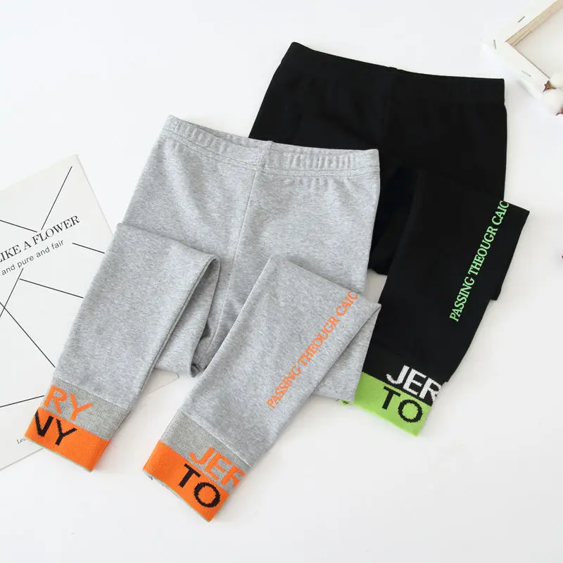 Girls leggings spring and autumn wear 2020 new foreign style children plus Cashmere Pencil pants children's autumn suit trousers
Girls leggings spring and autumn wear 2020 new foreign style children plus Cashmere Pencil pants children's autumn suit trousers