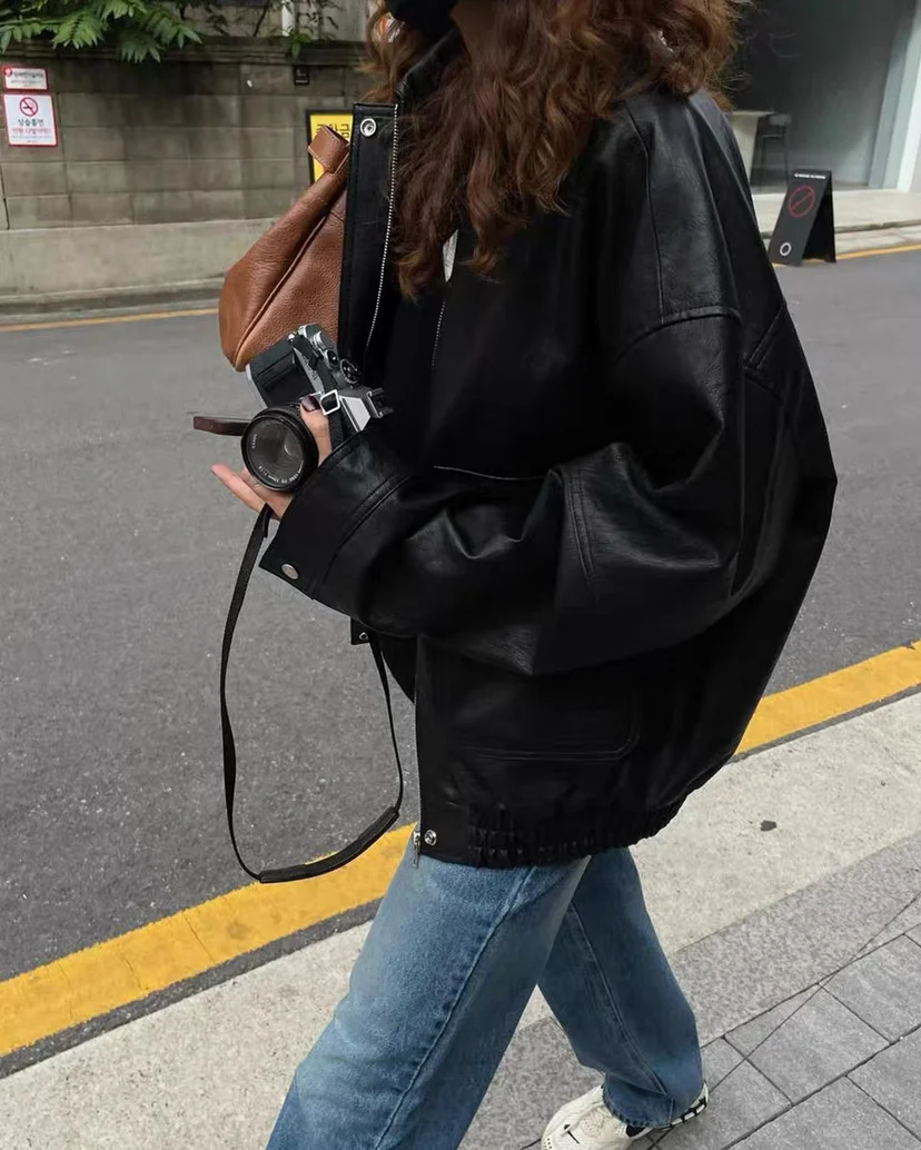 Новинка Осень-зима 2021, Корейская женская красивая свободная кожаная куртка с длинным рукавом 
Новинка Осень-зима 2021, Корейская женская красивая свободная кожаная куртка с длинным рукавом