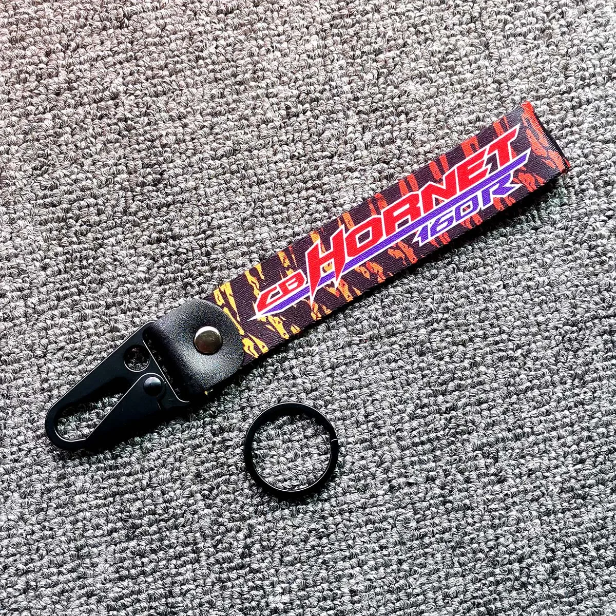 1Pcs Leather Keychain Motorcycle Accessories Key Ring Key Chain For CB Hornet 160R
1Pcs Leather Keychain Motorcycle Accessories Key Ring Key Chain For CB Hornet 160R