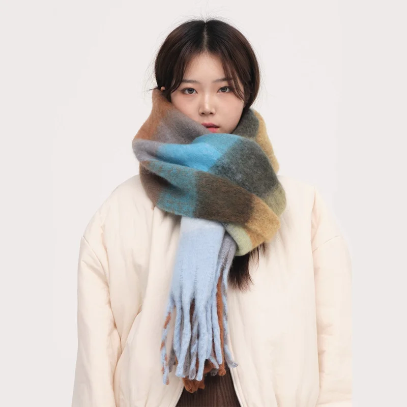 Autumn Winter Women Wide Scarft Soft Warm Plaid Scarf Colorful Gradient Women Long Shawl Fashion Accessary
Autumn Winter Women Wide Scarft Soft Warm Plaid Scarf Colorful Gradient Women Long Shawl Fashion Accessary