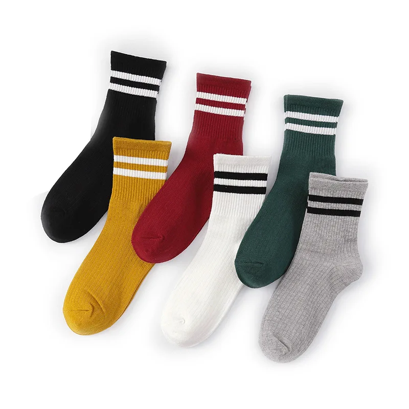 Autumn winter tube cotton socks female Japanese Korean fashion tide sweat-absorbent breathable college wind two-bar ladies socks
Autumn winter tube cotton socks female Japanese Korean fashion tide sweat-absorbent breathable college wind two-bar ladies socks