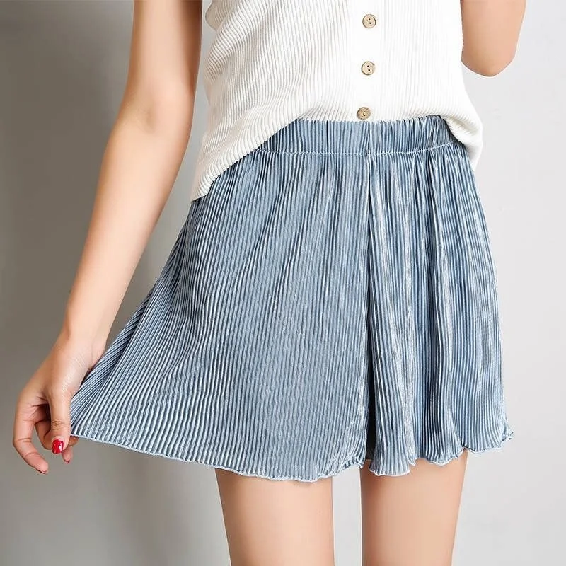 New Chiffon pleated A-line half length shorts in summer
New Chiffon pleated A-line half length shorts in summer