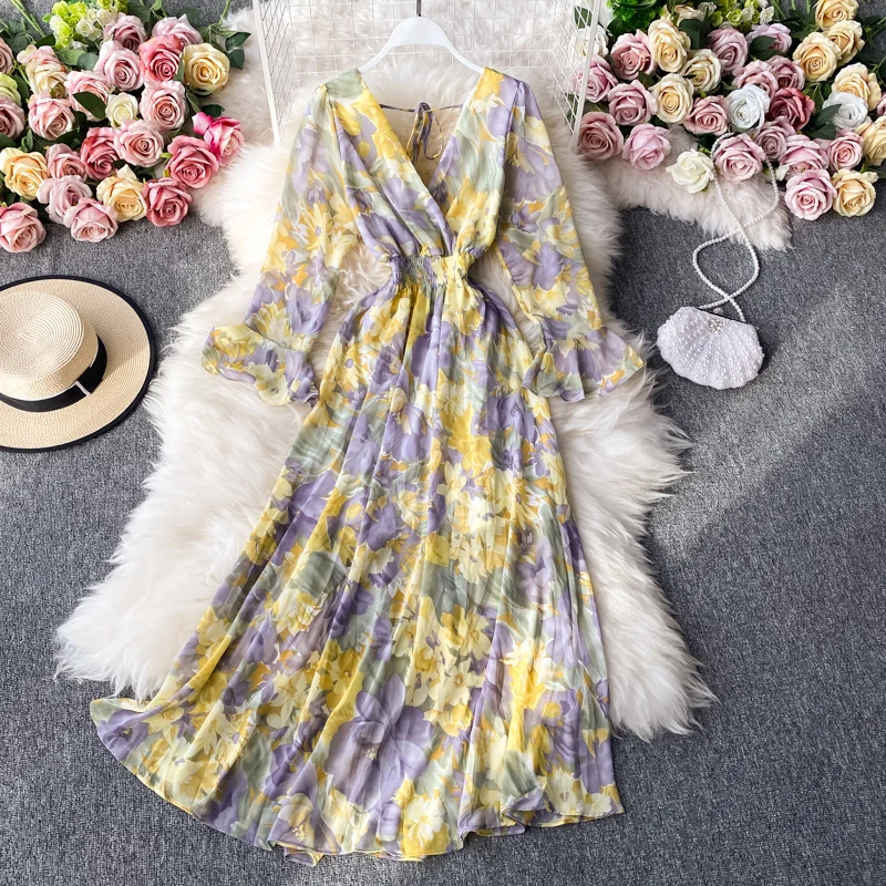 New Spring Autumn Women Sexy V-Neck Speaker Sleeve Slim Long Dress Fashion Big Hem Sweet Chiffon Floral Dress
New Spring Autumn Women Sexy V-Neck Speaker Sleeve Slim Long Dress Fashion Big Hem Sweet Chiffon Floral Dress