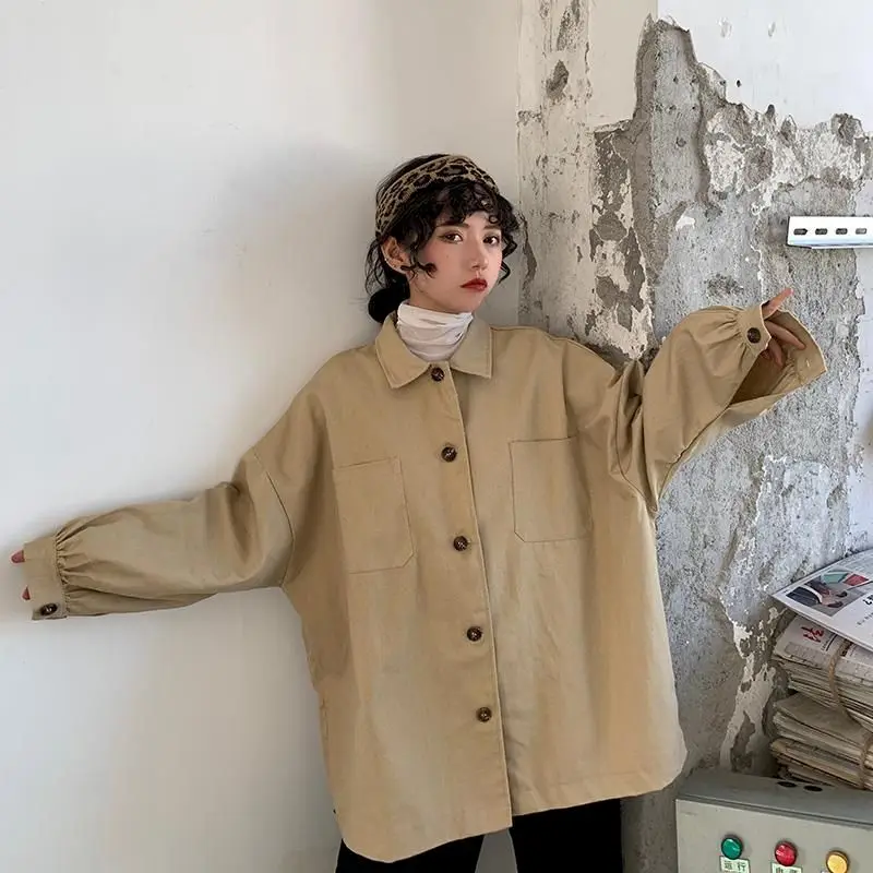 Workwear Jacket Shirt 2020 New Female Korean Version Loose bf Wind Retro Hong Kong Flavor Student Harajuku Lapel buttons Overlap
Workwear Jacket Shirt 2020 New Female Korean Version Loose bf Wind Retro Hong Kong Flavor Student Harajuku Lapel buttons Overlap