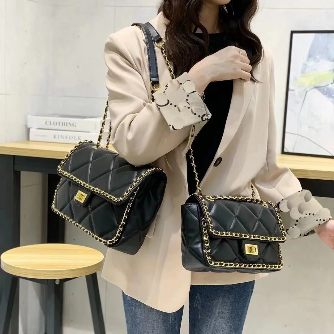 Golden Metal Chain Handbags for Women Diamond Quilted Crossbody Messenger Bags PU Artificial Leather Shoulder Purses Daily Totes
Golden Metal Chain Handbags for Women Diamond Quilted Crossbody Messenger Bags PU Artificial Leather Shoulder Purses Daily Totes