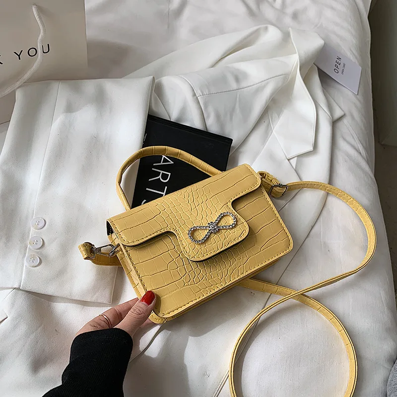 2021 New Fashion and Luxury Ladies Messenger Bag Designer Series Classic High-quality Shoulder Bag Pattern Women's Handbag
2021 New Fashion and Luxury Ladies Messenger Bag Designer Series Classic High-quality Shoulder Bag Pattern Women's Handbag