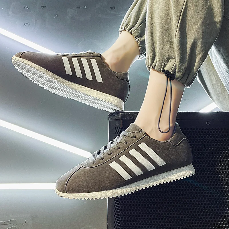 2021 Forrest Gump high quality shoes outdoor sport Luxury jogging Flat bottom comfort autumn and winter Men in board shoes
2021 Forrest Gump high quality shoes outdoor sport Luxury jogging Flat bottom comfort autumn and winter Men in board shoes
