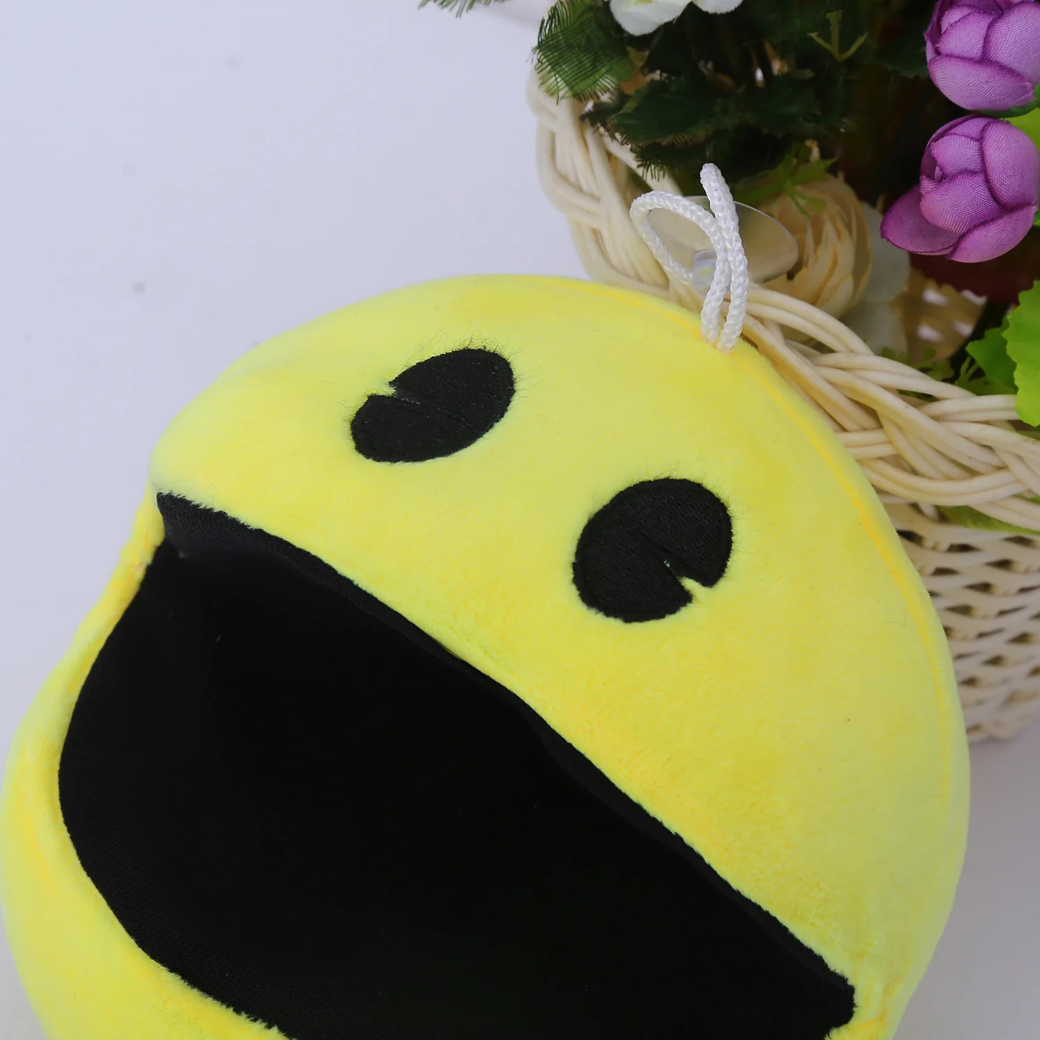 Party Kids PIXELS Movie Pacman Stuffed Toy Doll And Pac Man Pac-man Smiling face Plush Toys bert Christmas gifts Decorations 
Party Kids PIXELS Movie Pacman Stuffed Toy Doll And Pac Man Pac-man Smiling face Plush Toys bert Christmas gifts Decorations