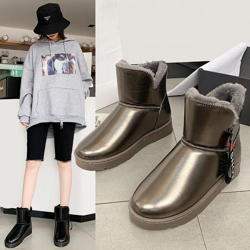 Snow boots women's autumn and winter new mid-tube snow boots waterproof non-slip warm cotton shoes comfortable and fashionable
Snow boots women's autumn and winter new mid-tube snow boots waterproof non-slip warm cotton shoes comfortable and fashionable