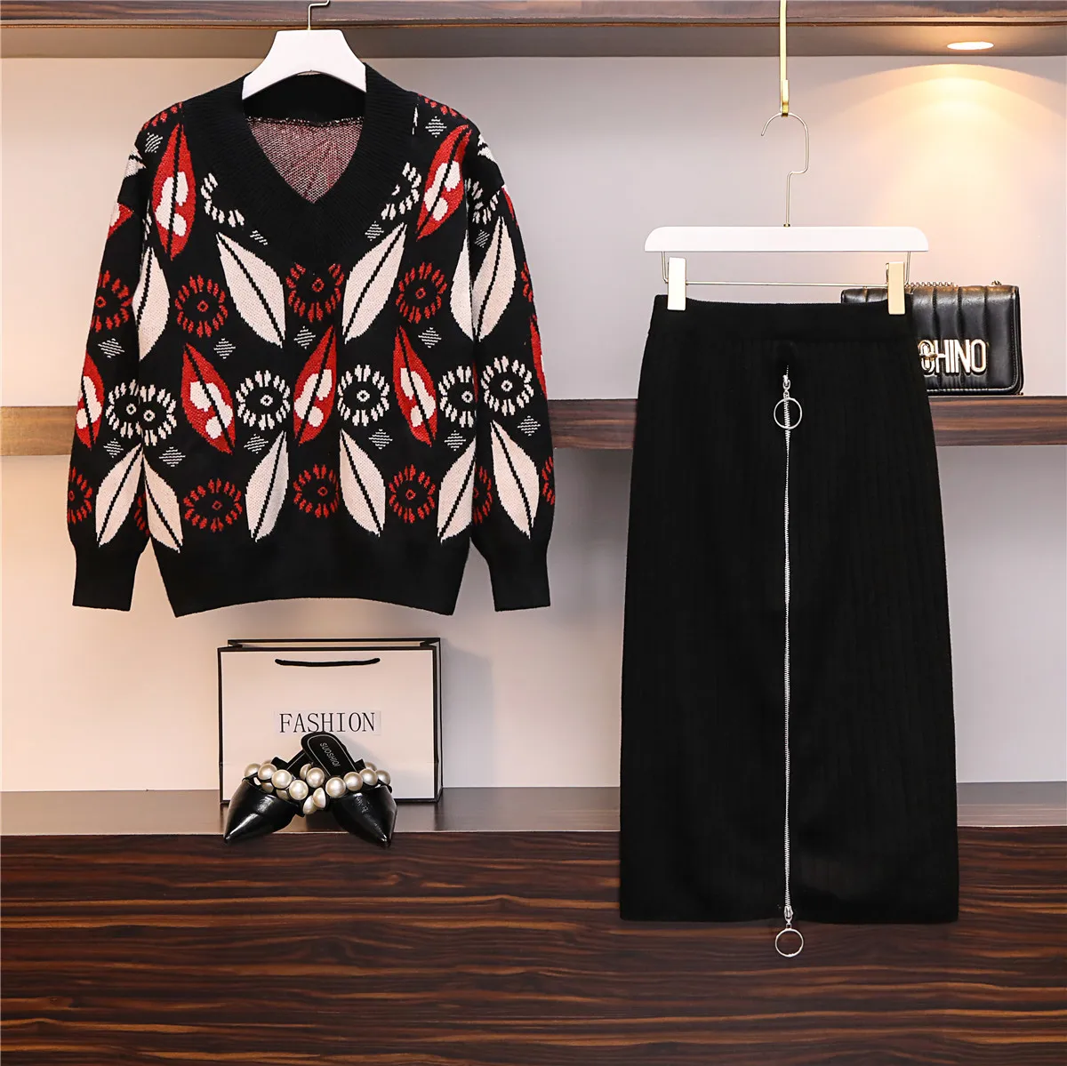 Fashion Autumn Winter Sweater new Women knitted sweater Winter women Fashion Warm Sweater V-neck large size Sweater Hot sale 
Fashion Autumn Winter Sweater new Women knitted sweater Winter women Fashion Warm Sweater V-neck large size Sweater Hot sale