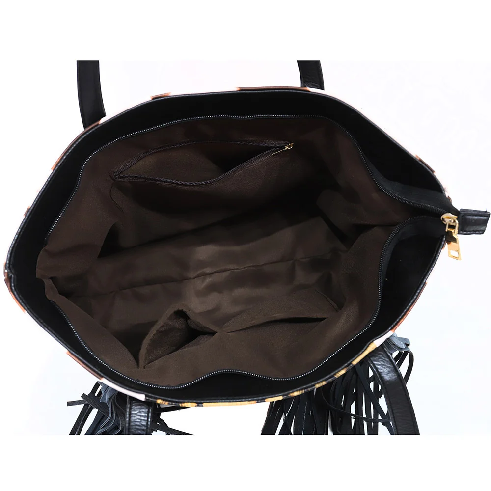 New European and American trend of large-capacity rivet drilling tassel bag leopard print with cow print shoulder bag
New European and American trend of large-capacity rivet drilling tassel bag leopard print with cow print shoulder bag