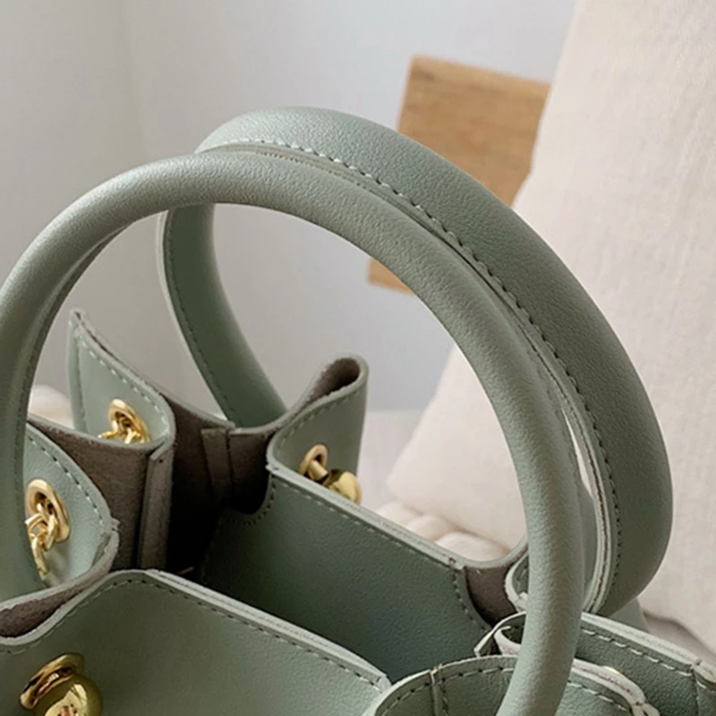 PU Leather Women's Shoulder Bag Fashion Luxury Messenger Bag Handbag Large Capacity Bucket Bag Ladies Leisure Bag
PU Leather Women's Shoulder Bag Fashion Luxury Messenger Bag Handbag Large Capacity Bucket Bag Ladies Leisure Bag