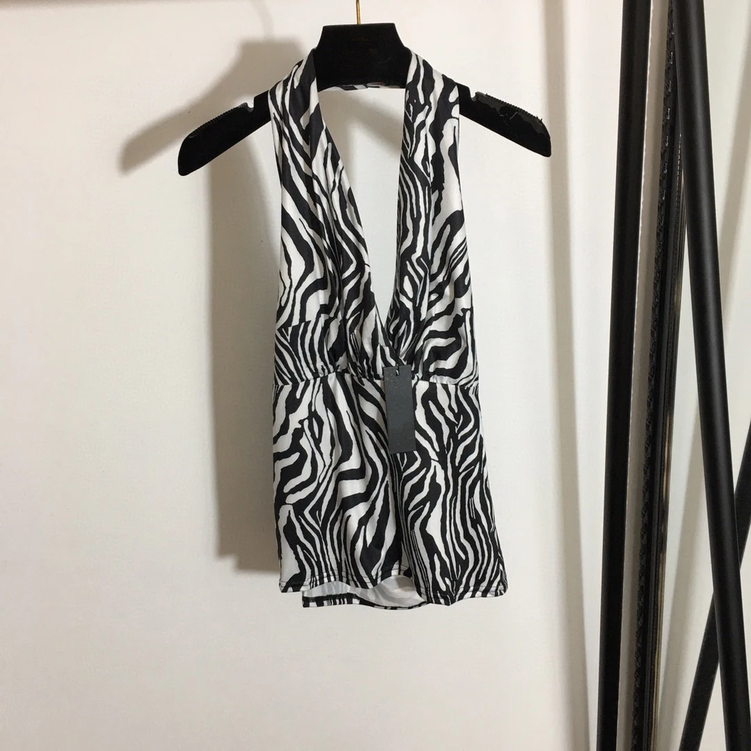 High Quality Luxury Summer Sexy Women Zebra Striped Print Sleeveless Hollow Halter Tank Top 
High Quality Luxury Summer Sexy Women Zebra Striped Print Sleeveless Hollow Halter Tank Top