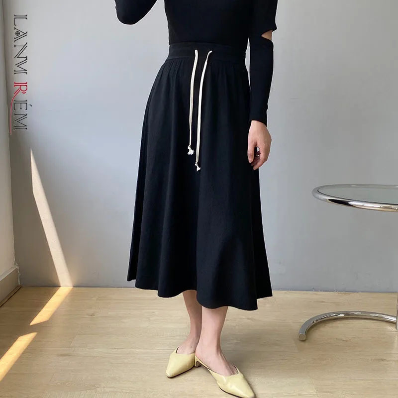 LANMREM 2021 Осень Зима Новая однотонная трикотажная юбка Женская Корейская эластичная юбка с высокой талией на завязках модная 2W573 
LANMREM 2021 Осень Зима Новая однотонная трикотажная юбка Женская Корейская эластичная юбка с высокой талией на завязках модная 2W573