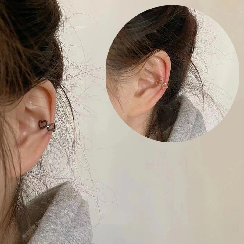 2021 Korea Silver Color metal Geometric Heart Ear Cuff Stackable Simple C-shape Ear Clip Earrings for Women Aesthetic Jewelry 
2021 Korea Silver Color metal Geometric Heart Ear Cuff Stackable Simple C-shape Ear Clip Earrings for Women Aesthetic Jewelry