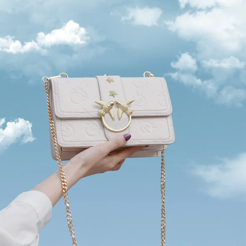 New Embossing Chain Fashion Women's Bags Purses and Handbags Shoulder Bags Evening Purse Large Clutch Bag Tote Bags for Women
New Embossing Chain Fashion Women's Bags Purses and Handbags Shoulder Bags Evening Purse Large Clutch Bag Tote Bags for Women