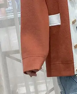 2021 Spring and Summer New Color Contrast V-neck Loose Long-sleeved Knitted Cardigan Women Sweater 
2021 Spring and Summer New Color Contrast V-neck Loose Long-sleeved Knitted Cardigan Women Sweater