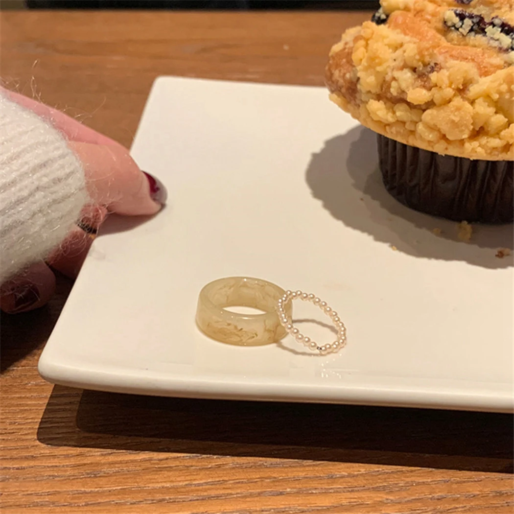 COSYOO 2PCS Female Personality Finger Ring Creative Simple Tide Contracted Fake Peal Knuckle Ring Senior Wide Chunky Ring 
COSYOO 2PCS Female Personality Finger Ring Creative Simple Tide Contracted Fake Peal Knuckle Ring Senior Wide Chunky Ring