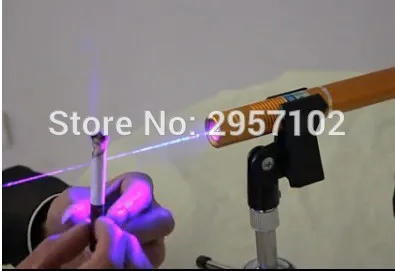 High power military Blue laser pointers 1000000m 1000w 450nm Flashlight Light Burning match/candle/black/burn cigarettes Hunting 
High power military Blue laser pointers 1000000m 1000w 450nm Flashlight Light Burning match/candle/black/burn cigarettes Hunting