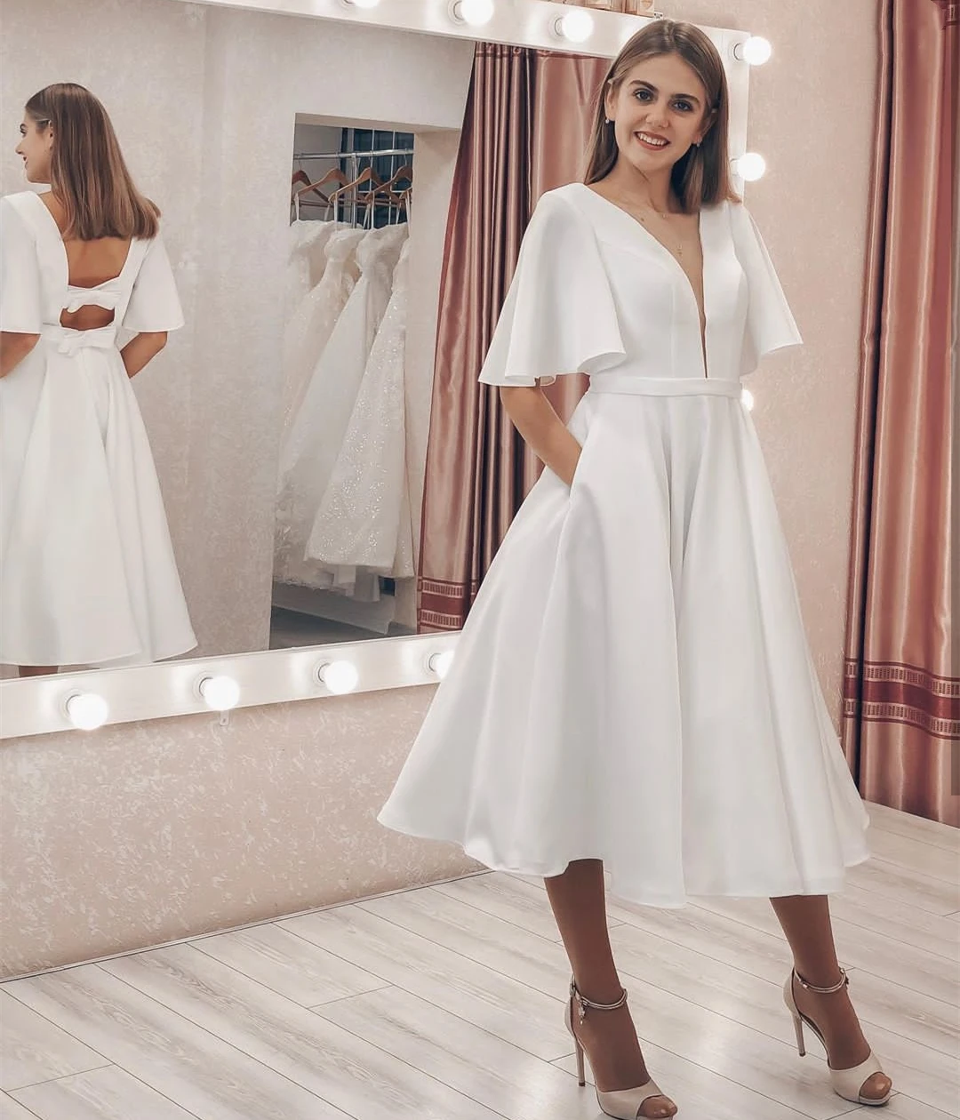 High Low Wedding Dress 2021 Simple With Bow Back Elegant V-Neck Tank Sleeveless Bridal Gown Robe De Mariee Charming
High Low Wedding Dress 2021 Simple With Bow Back Elegant V-Neck Tank Sleeveless Bridal Gown Robe De Mariee Charming