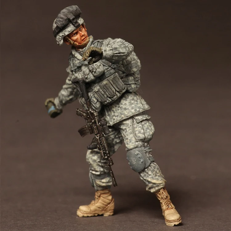1/35 фигурка модели из смолы GK солдат 2-е пехотное подразделение армия США бросающая граната военная тема несобранный и Неокрашенный комплект
1/35 фигурка модели из смолы GK солдат 2-е пехотное подразделение армия США бросающая граната военная тема несобранный и Неокрашенный комплект
