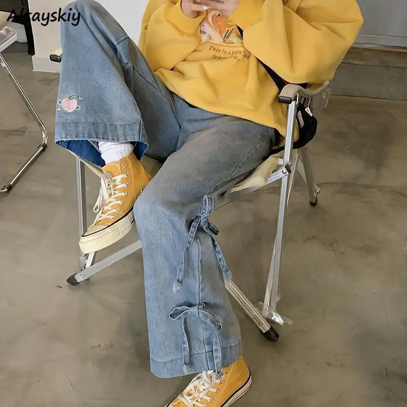 Jeans Women Kawaii Embroidery Lace Up Full Length Denim New Korean Fashion High Waist Trousers Straight All-match Unique Casual
Jeans Women Kawaii Embroidery Lace Up Full Length Denim New Korean Fashion High Waist Trousers Straight All-match Unique Casual