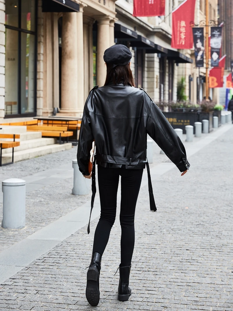 DBYCOOL PU Leather Jacket Women New Biker Coat Short Loose Pocket Casual Motorcycle Jacket Plus Size Black Coat Female
DBYCOOL PU Leather Jacket Women New Biker Coat Short Loose Pocket Casual Motorcycle Jacket Plus Size Black Coat Female