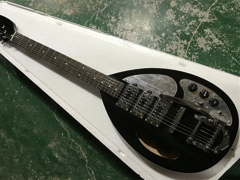 New Arrival ! Factory Custom Black Body Electric Guitar with Mirror Pickguard,Rosewood Fingerboard,Provide Customized Service
New Arrival ! Factory Custom Black Body Electric Guitar with Mirror Pickguard,Rosewood Fingerboard,Provide Customized Service