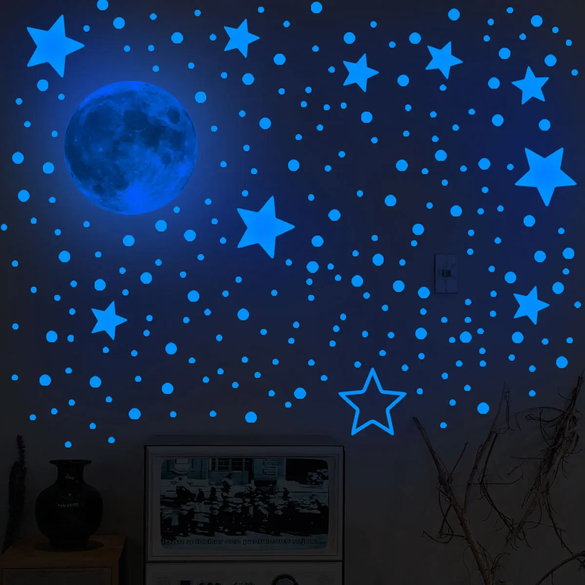 Creative Luminous Stickers 166 Stars Plus 30cm Luminous Moon Children's Room Luminous Wall Stickers For Kids Rooms Wall Decor
Creative Luminous Stickers 166 Stars Plus 30cm Luminous Moon Children's Room Luminous Wall Stickers For Kids Rooms Wall Decor