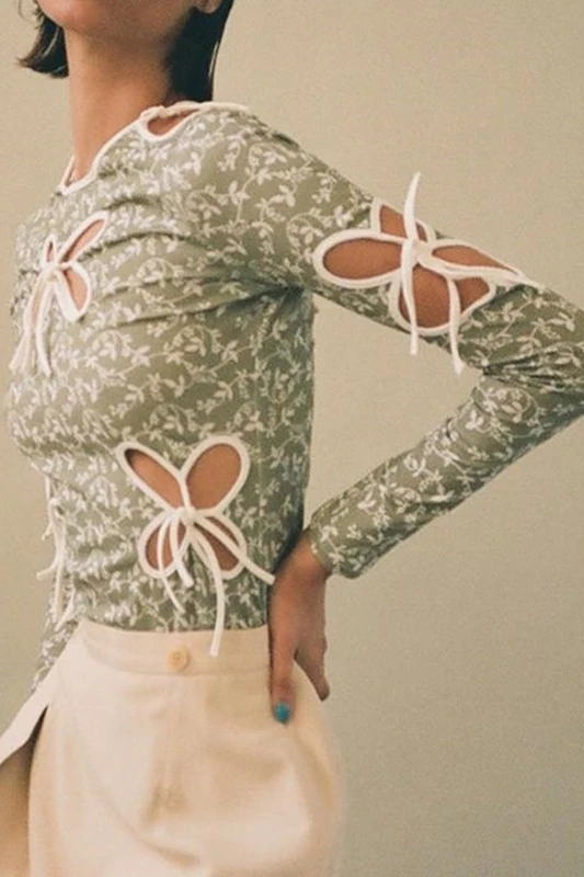 Pastoral Floral Design Sense Hollow out Tied Sexy Top Women's Winter Slim Fit Slimming Inspirational All-Match Bottoming Shirt
Pastoral Floral Design Sense Hollow out Tied Sexy Top Women's Winter Slim Fit Slimming Inspirational All-Match Bottoming Shirt