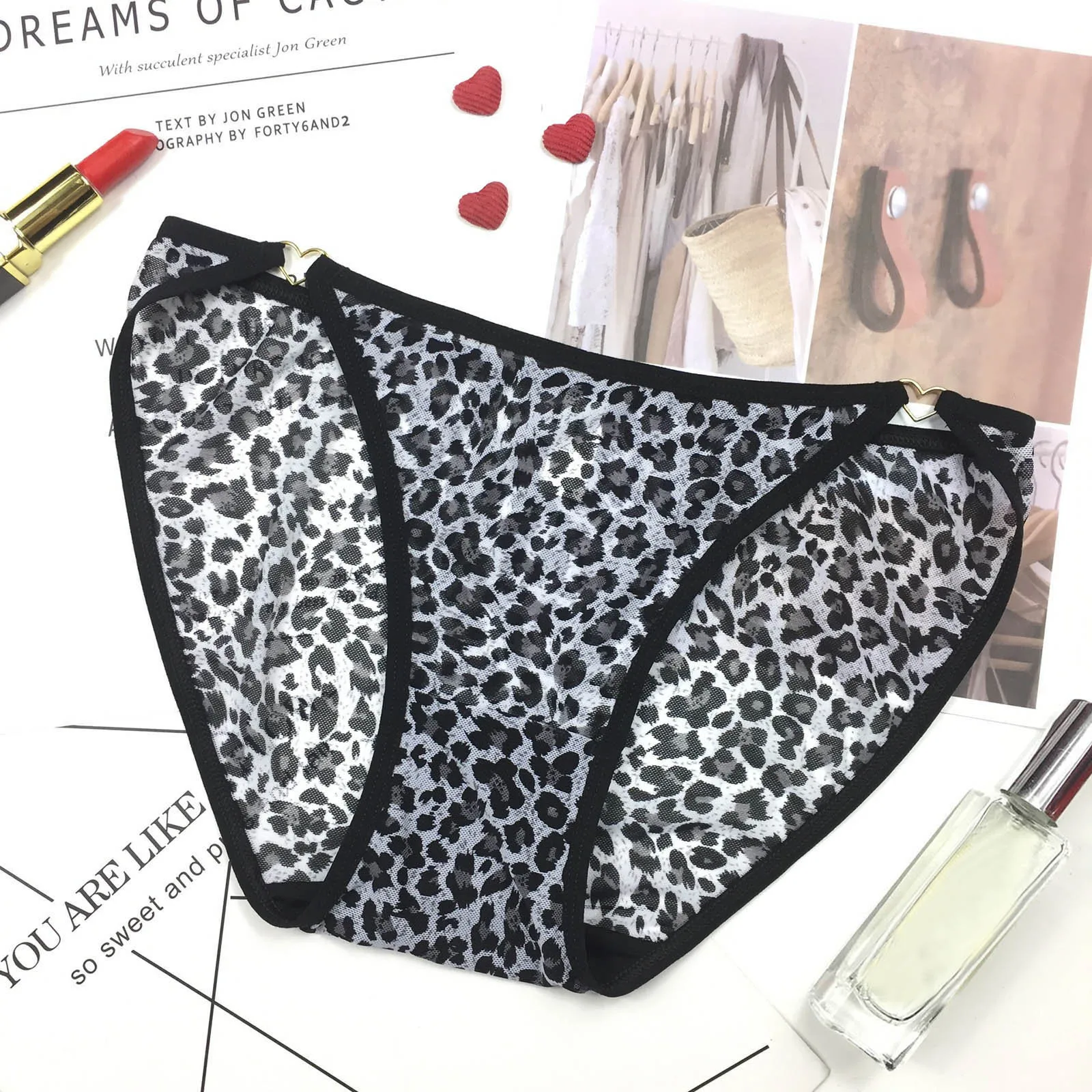 Women's Panties Essentials Print Sexy LIngerie Seamless Underwear Panty Lace Trim Comfy Sexy Underpant Briefs
Women's Panties Essentials Print Sexy LIngerie Seamless Underwear Panty Lace Trim Comfy Sexy Underpant Briefs